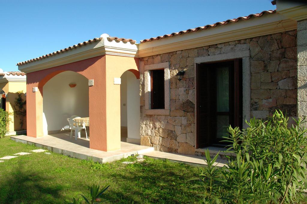 Holiday Homes Stella Marina San Teodoro  Rum bild