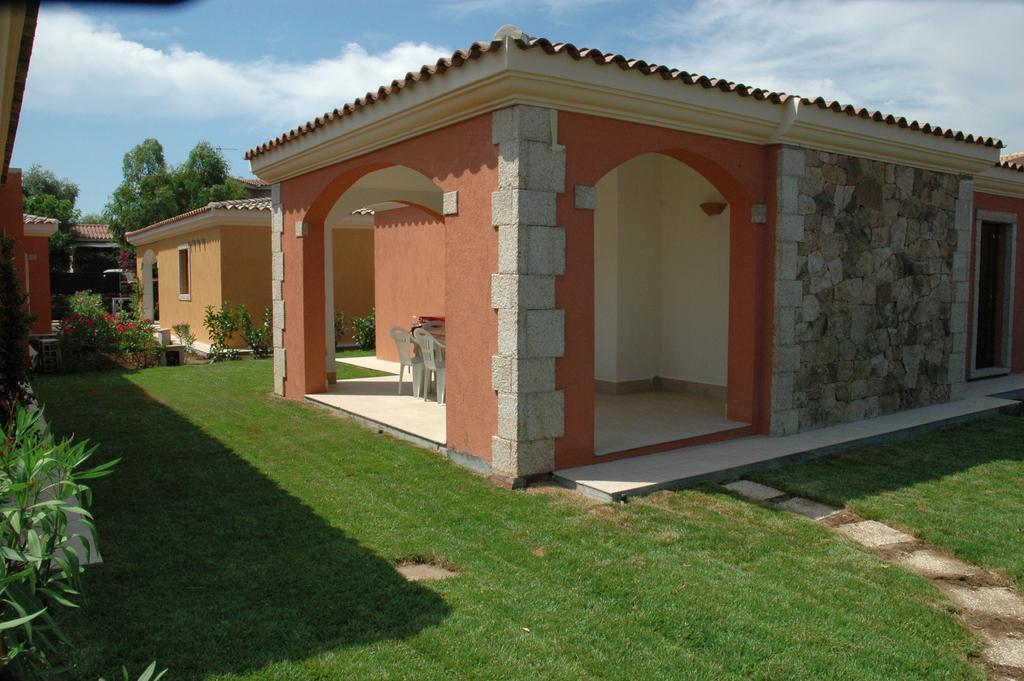 Holiday Homes Stella Marina San Teodoro  Rum bild